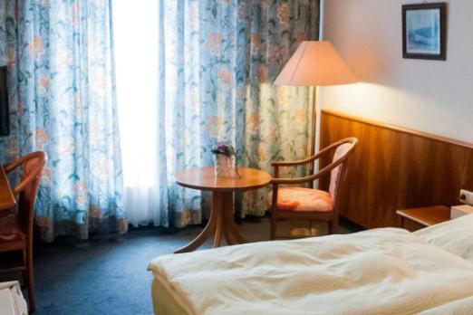Hotel Stadt Steinbach シュタインバッハ・アム・タウヌス エクステリア 写真